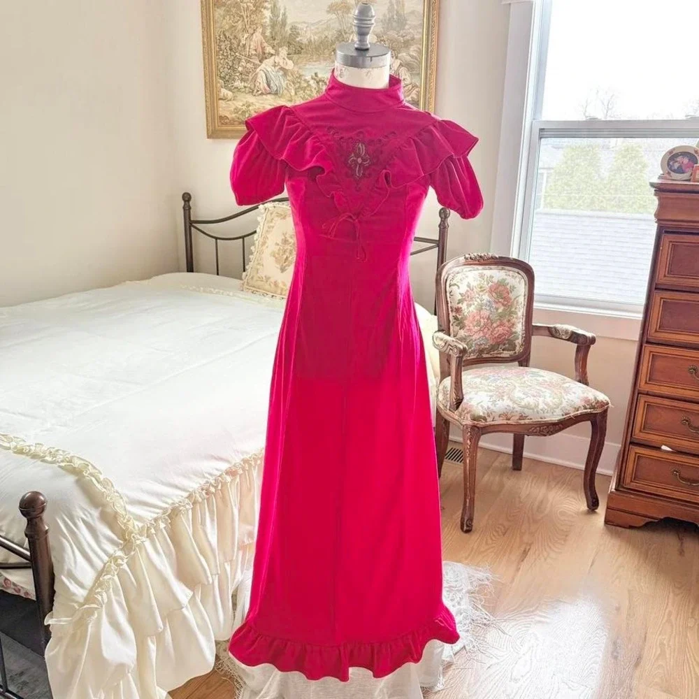 70s Juniors of California red ruffle maxi dress‎ tagged fits like an xs
